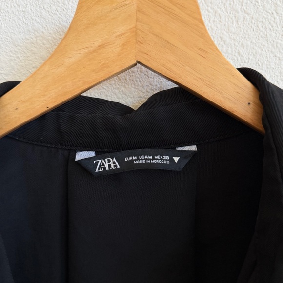 Zara Women's Black Cropped Jacket - Picture 3 of 8